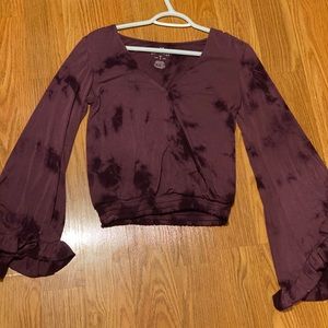 AE Long Sleeve V Neck